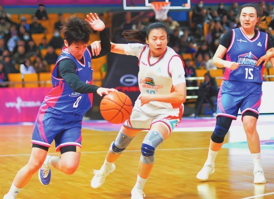 杏彩体育app下载-三名辽宁女篮球员入围